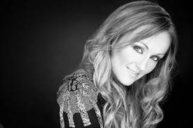 Faye Batten's Instagram, Twitter & Facebook