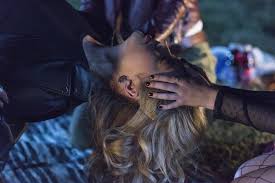 Light As A Feather Veja Trailer E Imagens Da Serie De Terror Peyton List Lost Girl Liana Liberato