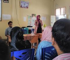 Misalnya, jurusan keperawatan dan kebidanan menerima calon mahasiswa dari smk keperawatan, kimia, analis, dan farmasi. Mediacenter Riau Go Id Lulusan Jurusan Keperawatan Smk Hasanah Bisa Langsung Bekerja