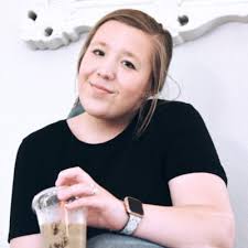 Katelyn Abrams's Instagram, Twitter & Facebook