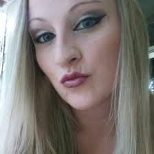 Heather Earls's Instagram, Twitter & Facebook