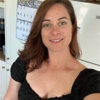 Shelly Maher's Instagram, Twitter & Facebook