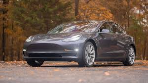 Der innenraum ist schlicht, geräumig und hell. Tesla Model 3 Wieder Preiserhohung Und Innenraum Update