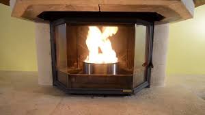 Maybe you would like to learn more about one of these? Bruleur A Granules Qaito Pour Cheminee A Insert Et Poeles A Bois Bricorama Youtube