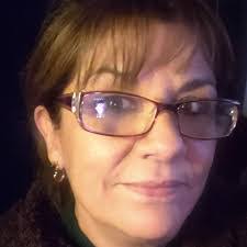 Doris Caro's Instagram, Twitter & Facebook