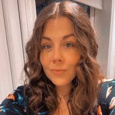 Tracey White (@Tirvine1987)