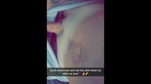 Schnappen Sie sich einen Chat mit meinem heißen Nachbarn, wenn meine Frau  bei der Arbeit ist.