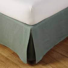 Economisez avec notre option de livraison gratuite. Cache Sommier 180x200 En Lin Lave Vert Jade Morphee Maisons Du Monde