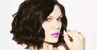 Walau besar dan tulusnya rasa cintamu. Lirik Lagu Jessie J Flashlight From Pitch Perfect 2 Lirik Lirik Lagu Terbaru