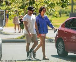 Zac efronamerican actor and singer zachary david alexander efron was born on october 18, 1987 in san luis obispo, california. 8mduwxhb Bxmqm