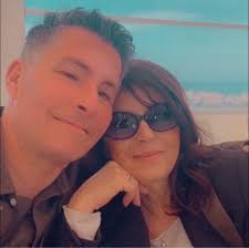 NON È AMORE DA RIDERE è la quinta traccia dell'album,.ma soprattutto è il  primo testo che Mango ha scritto. Ascolta NON È AMORE DA RIDERE su Spotify  🎧  https://open.spotify.com/intl-it/track/6ZsGfeU525MHXVk3foFXhX?si=defbb975247c4145