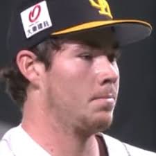 Carter Stewart earns win in first start in Japan