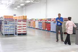 As a minimum age requirement, you must be at least 16 years old to work at walmart and 18 at sam's club. At South Tampa Sam S Club A Marriage Of Ecommerce And Traditional Retail