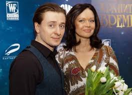 В их семье скоро произойдет пополнение. Bezrukov Sergej I Ego Novaya Zhena Deti Foto Mushketerdom Ru