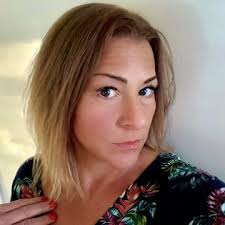 Hire Katherine Bloom