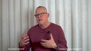 Janne andersson's monotone goal reactions continue to be the highlight of my day. Sisu Idrottsbocker Idrottens Forlag Janne Andersson Fotbollsportalen Driver Utvecklingen Framat Facebook