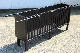 Barbecue Foyer Vertical Rhone Concu Pour Les Professionnels De La Restauration Et Permet De Fair Motif De Cuisine En Plein Air Barbecue Interieur Maison Design