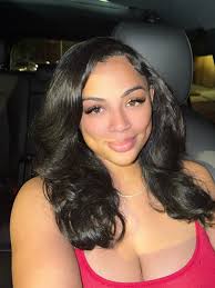 Well, sweet lady I would love that, but I know that's not the real you you  are impersonating somebody using their picture😝😝