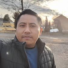 Alguien que tenga esta pieza para un ff2005 es la chapa de la cajuela