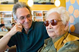 James in Ho Chi Minh City to Honor Pham Duy, 2011 (VIDEO)