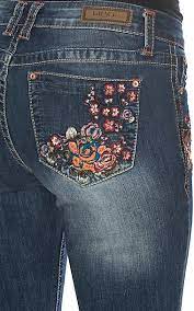 Pin By Cavender S On Clothes Women Jeans Country Style Outfits Country Outfits