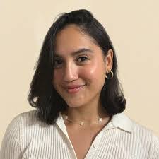 Brenda Hidalgo's Instagram, Twitter & Facebook