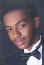 Dunbar School Alumni Association awards annual scholarships