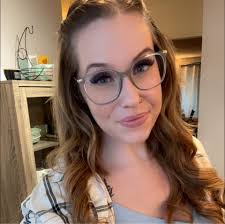 Are there basketball leagues or open gym times for adults in Cranbrook, BC?