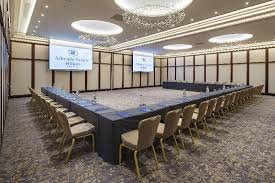 On the average, a room at athénée palace hilton hotel costs lei 188. Hotel Athenee Palace Hilton Bucharest Bukarest Stadt Bukarest Hotelopia