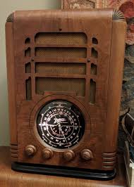 Zenith chairside radio, late 1930's vintage, 12 tube, rough shape. Mark Rehorst S Tech Topics New Life For An Old Radio