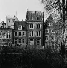 Force field hat die erneuerte anne frank house vr entwickelt in zusammenarbeit mit dem anne frank haus und mit finanzieller unterstützung von oculus. Das Hinterhaus Anne Frank Haus