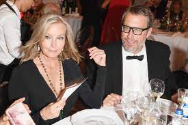 Bo derek revealed why she and john corbett have never decided to get married amid their romance of 18 years. 47je1praj85jym