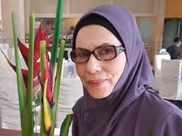Selain amat berkesan membantu mengatasi pelbagai penyakit kritikal, vivix juga amat terkenal dengan manfaatnya untuk mengekalkan keremajaan kulit. Selain Makanan Sunnah 6 Petua Ini Buat Seniwati Dato Dr Sarimah Ahmad Kekal Awet Muda Pesona Pengantin