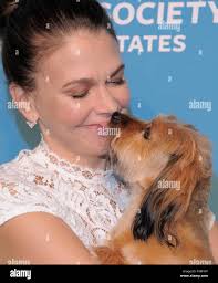 Mabel celebrity hi-res stock photography and images