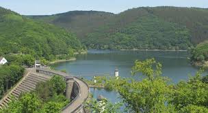 Parc national de l'eifel (fr); Wasser Walder Weite Eine 2 Tages Wanderung Durch Den Nationalpark Eifel Der Weggefaehrte