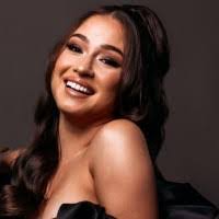 Diana Tejada's Instagram, Twitter & Facebook