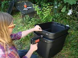 How To Build A Worm Farm - Modern Farmer