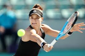 Hizo su debut con el equipo de grecia de la fed cup . Dubai Tennis Championships 2021 Maria Sakkari Vs Barbora Krejcikova Preview Head To Head Prediction