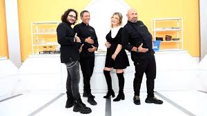 Chefi la cutite is a romanian cooking show, which was first broadcast on march 07 2016, by the antena 1 television channel. Chefi La Cutite Sezonul 9 2021 Antena 1 Pagina 1 Din 217