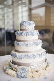 7 Gorgeous Wedding Color Schemes For 2014 Wedding Cake Hydrangea Hydrangeas Wedding Wedding Cakes Blue