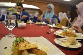 Apalagi bila siku diletakkan di meja digunakan untuk menyangga kepala. Stie Pemudatable Maner Untuk Mahasiswa Stie Pemuda