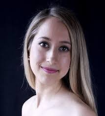 Leah Burge's Instagram, Twitter & Facebook