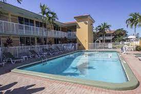 Lauderdale airport cruise port south 3 stars hollywood hotels, florida within us travel directory one of our top picks in hollywoo. Quality Inn Suites Hollywood Boulevard Hollywood Hills 58 Am Tag Dayuse De