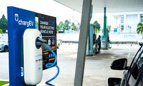 Penggunaan kereta elektrik dan hybrid. Potongan Cukai Jalan Sehingga 50 Bagi Kenderaan Hibrid Dan Elektrik