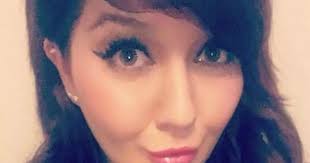 Woman, 25, saved from stage three breast cancer thanks to her hair  extensions