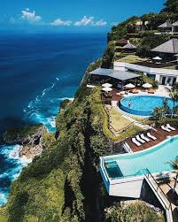 Luxury resort on the edge | Bali, Indonesia Follow us @luxury.story. . . .  #luxurylife #luxurylifestyle #richandfamous #millionaire #billionaire #rich  #richlife #money #moneymotivated – Luxury Story