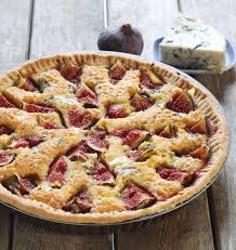 Tarte Aux Figues Et Fourme D Ambert La Recette D Odelices Retrouvez Les Ingredients La Preparation Des Recettes Simi Tarte Aux Figues Figues Recette Tarte