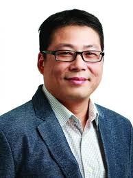 Trò chuyện văn chương: Văn chương phi hư cấu: Hãy đi xa hơn nữa!