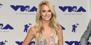 Leah messer (reality star) was born on the 24th of april, 1992. Teen Mom S Leah Messer Reveals She Had Sex At 13 Years Old