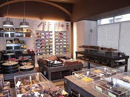 Xocoa Lisboa Chocolat Store And Sweet Music Rua Do Crucifixo Lisbon Portugal Chocolatier Shop Chocolatier Design Portugal Food